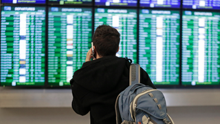 Por qué existe el <i>overbooking</i> en aerolíneas como United (y por qué seguirá existiendo)